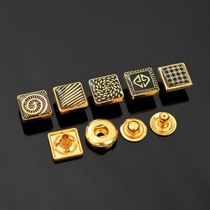 Ropa de hombre Premium Logotipo de patrón de 4 partes personalizable Thobe con botones de metal rectangulares Aleación de zinc de Button Factory - Product Image 5