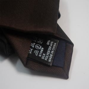 Cravate en soie jacquard tissée de luxe sur mesure avec logo personnalisé en gros, cravate à impression numérique pour hommes - Product Image 4