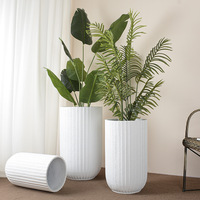 P47 Décoration moderne d'arrière-cour pour plantes hautes fleurs série Demi jardinière ronde en béton durable pour porche