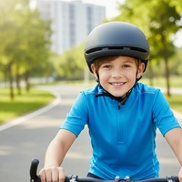 Casque de vélo léger avec visière amovible, certifié CE, coque durable moulée sous pression, protection sportive pour le cyclisme des enfants