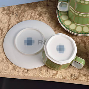 Juego de Vajilla de Porcelana Azul Estilo Inglés para la Tarde, 15 Piezas, Diseño Moderno con Borde Dorado, Colección de Tazas de Café y Té de Porcelana Fina - Product Image 4