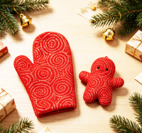 Décoration de Noël Festive en Corduroy Doux Rouge Vif Tricoté Écologique avec Motif Circulaire Doré Élégant et Œuvre d'Art Spéciale Personnalisée