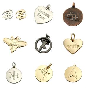 Fashion Design Engraved logo <strong>Custom</strong> <strong>Jewelry</strong> Tags Charms for Bracelet / Necklace - Product Image 1