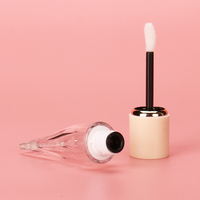 OMI haute qualité 4.4ML Logo personnalisé Tubes de brillant à lèvres uniques recyclables Pots en plastique cosmétiques uniques vides