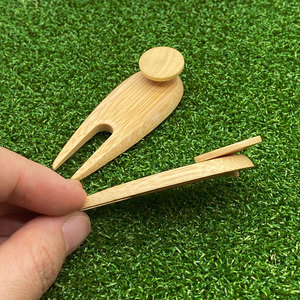 Fourche de réparation de divots de golf en bambou couleur bois naturel, marqueur de balle et outil de réparation de divots pour putting green - Product Image 6