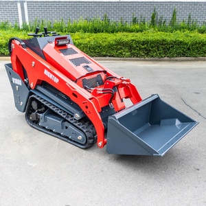 Mini-chargeuse compacte sur chenilles tout-terrain pour le nettoyage des enclos à porcs, la maintenance des composteries - Product Image 6