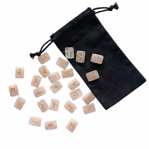 Ensemble de runes en quartz rose en gros, runes en cristal gravées pour la divination et la guérison - Product Image 1