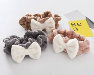 عصابة رأس كبيرة من الفانيلا المخملية رائجة البيع للفتيات، ربطة شعر ناعمة متموجة لغسل الوجه، إكسسوار شعر لطيف غير قابل للانزلاق - Product Image 5