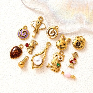 Meraviglia capricciosa per bambini | Ciondoli in smalto in acciaio inossidabile placcato oro PVD per la creazione di gioielli | Ciondoli impermeabili e ipoallergenici - Product Image 3