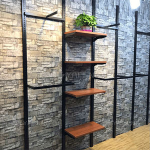 ชั้นโชว์เสื้อผ้าดีไซน์ตามสั่งทำจากโลหะเคลือบเงาสีทองเงาสำหรับชั้นวางเสื้อผ้า - Product Image 5