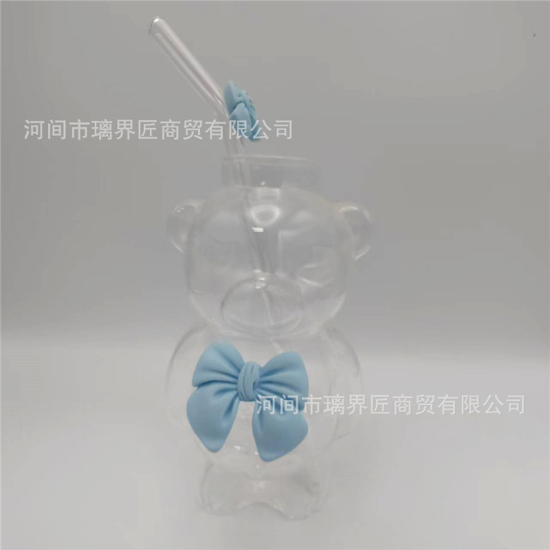Little bear-blue bow-with straw