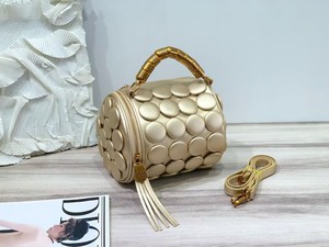 OEM ODM <b>Black</b> Pillow-Shaped PU Handbag Zipper Waterproof Large Capacity Single-shoulder <b>Women's</b> Fashion Trendy Daily Use <b>Bag</b> - Product Image 3
