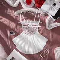 B928 Sexy Braut-Lingerie-Set für Damen Weißer Spitzen-Teddy mit Skater-Rock Transparenter Netzschleier für Hochzeitsnacht Flitterwochen