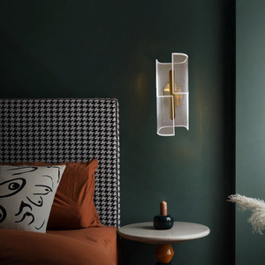 Fabrik-Großhandel Kunst-Dekor Bettendekoration Schraubenförmige Wandleuchte <span class=keywords><strong>LED</strong></span> Wohnzimmer Flur Goldlampe Acryl-Wandleuchten für Innenräume - Product Image 2