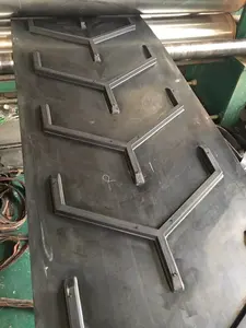 Black Material Packaging Chevron Pattern Rubber Conveyor Belt