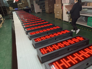 Las señales de estacionamiento LED atraen a los automovilistas al garaje de estacionamiento o al lote de superficie Sistema de estacionamiento de comunicación TCP/IP Pantalla LED - Product Image 6