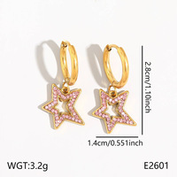 Boucles d'oreilles pendantes étoile dorée pour femme, clous d'oreilles étoile creuse pavés de zircons étincelants, bijoux pour femme