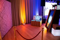 Miroir Photo Booth avec Accepteur de Billets, Miroir Magique Selfie 48H avec Flash pour Vidéo Selfie, Accessoires Gratuits
