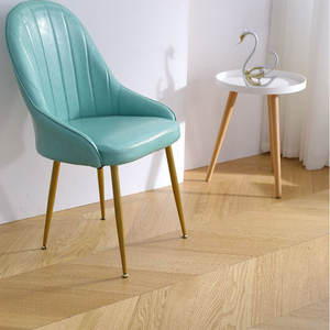 Plancher en <span class=keywords><strong>bois</strong></span> massif à chevrons moderne, super résistant à l'usure, imperméable, anti-fissures, écologique, pour vieille maison, loft - Product Image 1
