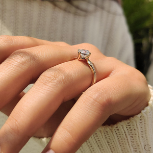 Anillo de Diamante Cultivado en Laboratorio Más Vendido con Detalles Finos y Origen Ético para Entusiastas de la Joyería de la India - Product Image 3