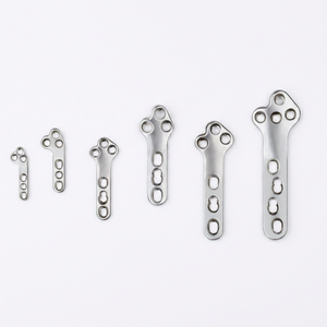 Tornillos de placa de hueso de titanio de alta calidad, instrumentos ortopédicos veterinarios, nivelación de meseta tibial personalizable - Product Image 1