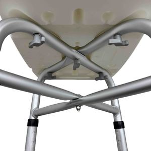 Chaise de bain réglable en alliage d'aluminium avec une capacité de 150 kg <span class=keywords><strong>pour</strong></span> une utilisation dans la salle de bain <span class=keywords><strong>pour</strong></span> personnes handicapées - Fournitures de réadaptation thérapeutique - Product Image 4
