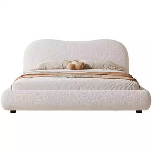 Letto Matrimoniale Lussuoso in Stile Crema Francese con Struttura in Legno di Pino, Rivestimento in Tessuto e Cuscino a Nuvola in Pelliccia di Agnello Bianco per Camera da Letto di Ragazze - Product Image 5