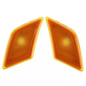 Clignotants avant et feux de position latéraux orange pour Mercedes-Benz Classe C W204, pièces de rechange 2008-2011 - Product Image 1