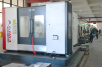 Centre d'usinage vertical à trois broches PJ-H63 centre d'usinage horizontal tour cnc fraiseuse VMC mchaine