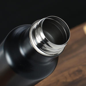 Nouvelle tasse thermos portable créative à petite ouverture de 500 ml en acier inoxydable 304 pulvérisé de plastique, pour le sport en plein air, maintien de la chaleur de 12 à 24 heures - Product Image 3