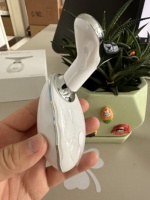 Appareil de massage facial électronique portable tendance 2026 qui réduit les rides et raffermit la peau via une interface USB