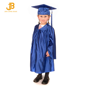 Toghe e Cappelli da <span class=keywords><strong>Laurea</strong></span> Lucidi <span class=keywords><strong>per</strong></span> Bambini, 12 Colori Disponibili, <span class=keywords><strong>per</strong></span> la Cerimonia di Diploma dell'Asilo - Product Image 4