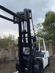 <b>Used</b> Japan Made TCM Diesel 5 Ton Counterbalance Forklift Models FD30/FD50/FD70 - Product Image 4