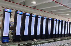 Réfrigérateur de présentation de boissons énergisantes de qualité supérieure de 105 L, commercial, mince, vertical, avec porte en verre - Product Image 3