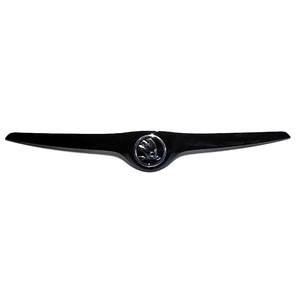 Le capot est doté d'une grille d'admission d'air à rayures brillantes, d'une garniture chromée sur le capot et d'un <span class=keywords><strong>logo</strong></span> compatible avec <span class=keywords><strong>Skoda</strong></span> <span class=keywords><strong>Fabia</strong></span> - Product Image 1