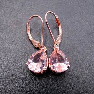 Pendientes de Plata de Ley 925 con Baño de Oro Rosa y Morganita en Corte Pera para Mujer - Product Image 1