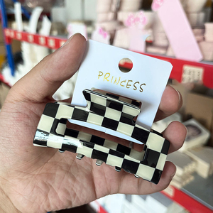 Étiquettes en <span class=keywords><strong>papier</strong></span> personnalisées avec logo pour <span class=keywords><strong>pince</strong></span> à cheveux, étiquettes en <span class=keywords><strong>papier</strong></span> épais pour <span class=keywords><strong>pince</strong></span> à cheveux de requin - Product Image 3