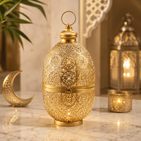 Großhandel Goldene Eiförmige Marokkanische Laterne Metall-Kerzenhalter für Ramadan Eid Hochzeit Heim-Dekoration