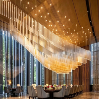 Lustre en cristal de grande taille OEM ODM, luminaire suspendu LED anti-éblouissement, éclairage moderne minimaliste sur mesure pour salle de bal d'hôtel