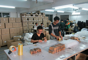 Juguete Musical para Bebés al por Mayor: Lindo Elefante y <span class=keywords><strong>Erizo</strong></span> con Campanas, Mordedor Colgante para Carriolas, Asientos de Coche y Cunas - Product Image 6