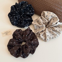Daou 18cm Chouchous pour cheveux surdimensionnés à haute élasticité avec motif cœur et ruban, Accessoires capillaires pour femmes de haute qualité, Vente en gros