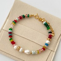 Bracelets de haute qualité imperméables multicolores en perles naturelles et en perles de plastique pour femmes Bijoux tendance de la fabrique
