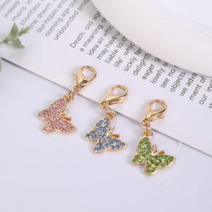 Bolsos de Mujer con Etiqueta <span class=keywords><strong>Shein</strong></span> Pinduoduo en Existencia, Decoraciones con Colgantes de Aleación de Zinc, Llaveros Coloridos - Product Image 3