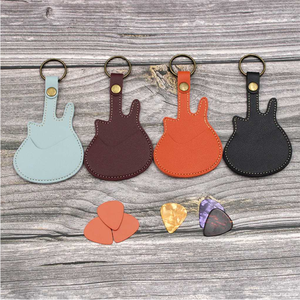 Étui de rangement portable et durable en cuir PU <span class=keywords><strong>souple</strong></span> YY Creative pour médiators de <span class=keywords><strong>guitare</strong></span> et de basse, porte-clés en forme de <span class=keywords><strong>guitare</strong></span> et décoration suspendue - Product Image 5