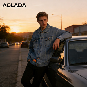 Giacca in Denim Invernale Personalizzata da Uomo, Logo Frontale in Cotone, Stile Vintage, Antivento, Asciugatura Rapida, Effetto Strappato e Consumato - Product Image 4