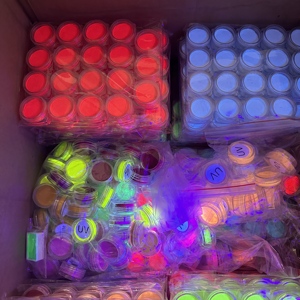 สีเพ้นท์ตัวเด็กสำหรับฮาโลวีน ขายส่ง สีจากพืชธรรมชาติ ได้รับการรับรอง MSDS ปลอดภัยต่อผิวหนัง ป้องกันรังสียูวี ใช้ได้กับใบหน้าและแต่งหน้าบนเวที - Product Image 5