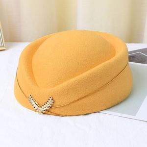 ÉCHANTILLON GRATUIT Bonnets de luxe <span class=keywords><strong>pas</strong></span> <span class=keywords><strong>chers</strong></span> en polaire française, rouge, vert, pour hôtesse, béret de marque en pure laine pour femmes - Product Image 5