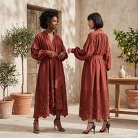 Nouvelle Arrivée Robe Longue Décontractée d'Été pour Femme avec Taille Naturelle Unie, Tissu en Dentelle Tissée et Ourlet Brodé Creux pour la Plage et le Quotidien