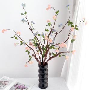 Branche artificielle de cerisier sauvage bleu clair, branche flexible à écorce rugueuse avec petites fleurs, décoration florale style ferme - Product Image 4