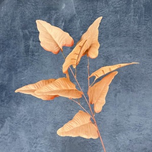 Feuilles de <span class=keywords><strong>Calla</strong></span> artificielles réalistes à 3 branches, décorations florales artisanales colorées pour Thanksgiving, la remise des diplômes et la maison, vente en gros - Product Image 2
